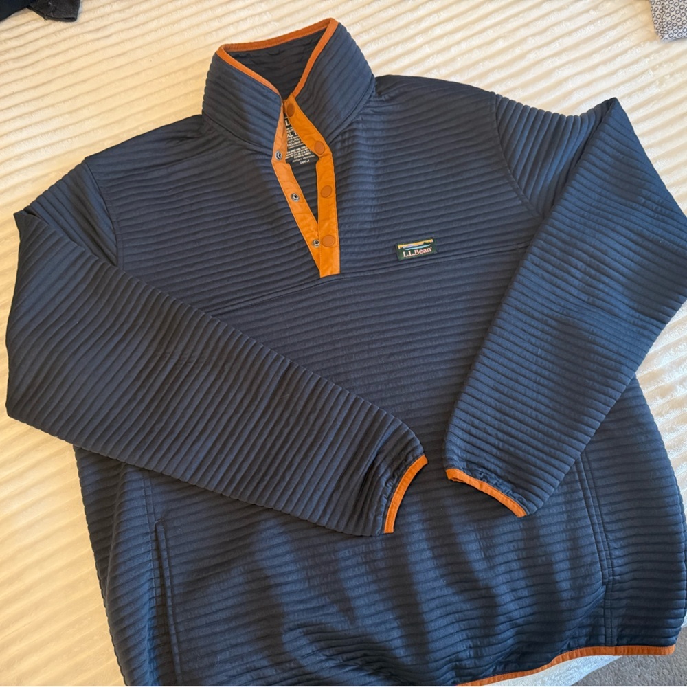 L.L. Bean Navy and Tan Men's Tech Pullover